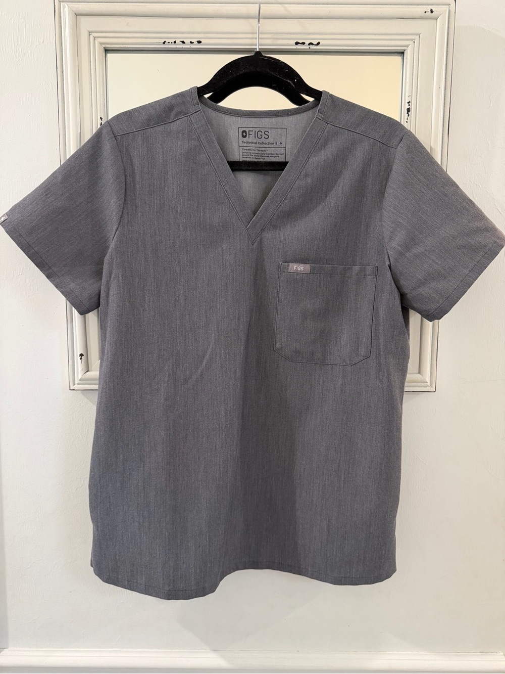 FIGS Women’s Catarina Scrub Top